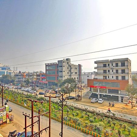 Hotel O Yash Hotel Ghaziabad Exteriör bild