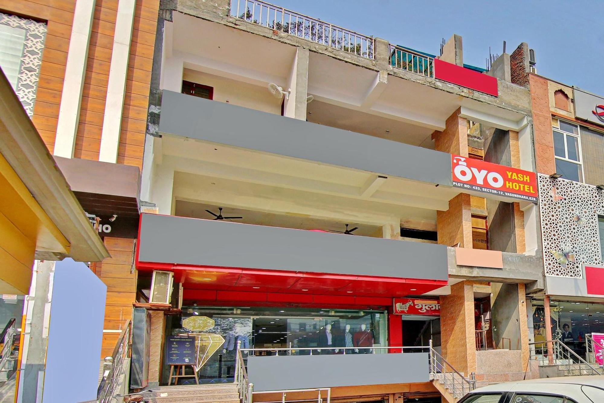 Hotel O Yash Hotel Ghaziabad Exteriör bild