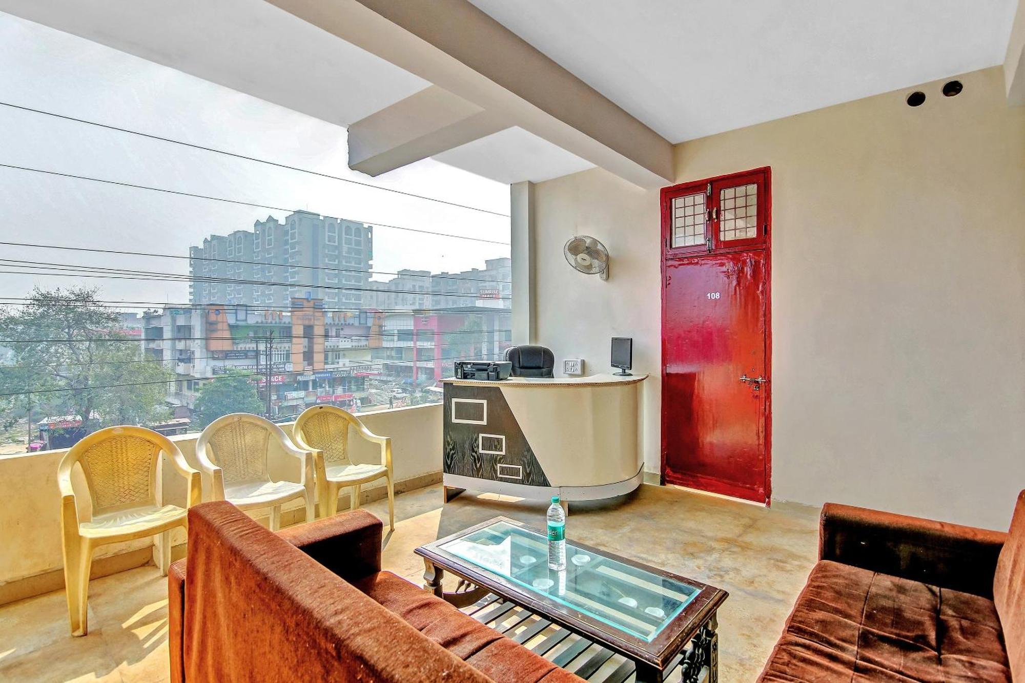 Hotel O Yash Hotel Ghaziabad Exteriör bild
