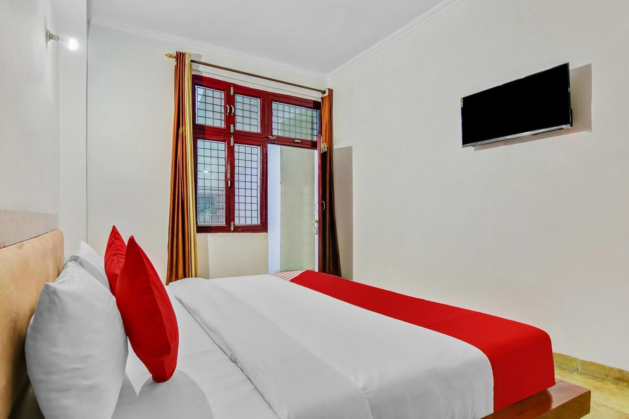 Hotel O Yash Hotel Ghaziabad Exteriör bild