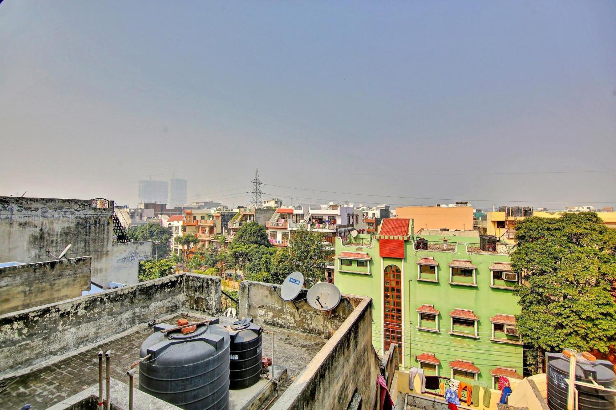 Hotel O Yash Hotel Ghaziabad Exteriör bild
