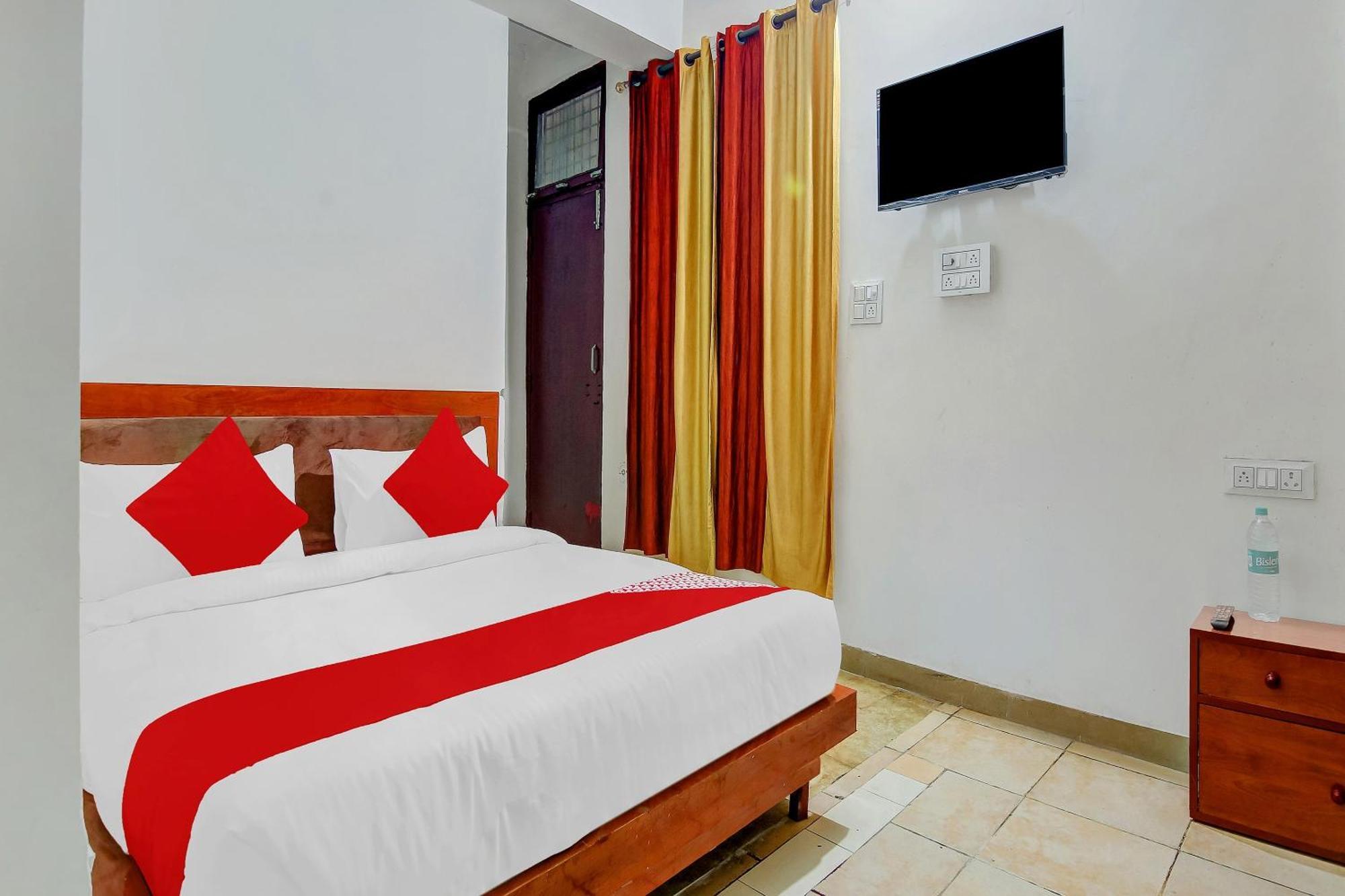 Hotel O Yash Hotel Ghaziabad Exteriör bild